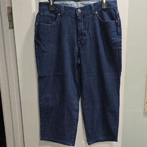 Izod Dark Wash Denim Capris Woman's size 10